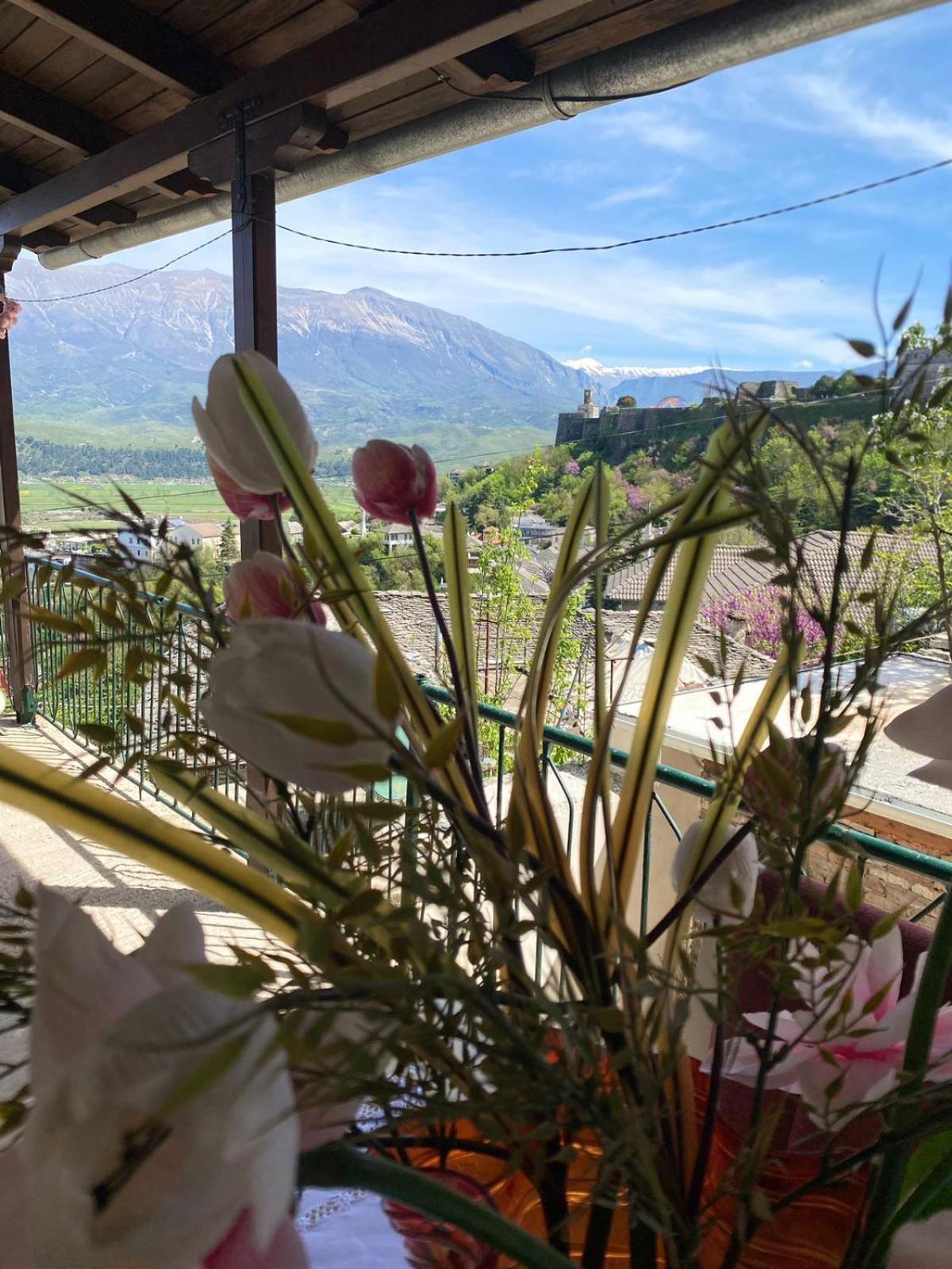 Doda Guest House Gjirokaster Exterior photo