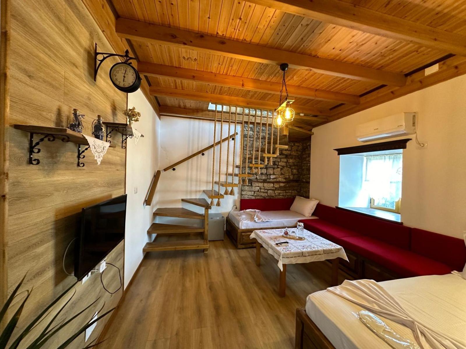 Doda Guest House Gjirokaster Exterior photo