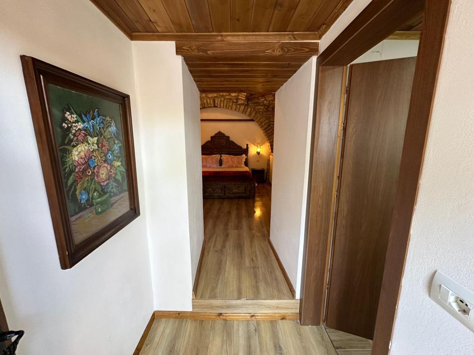 Doda Guest House Gjirokaster Exterior photo