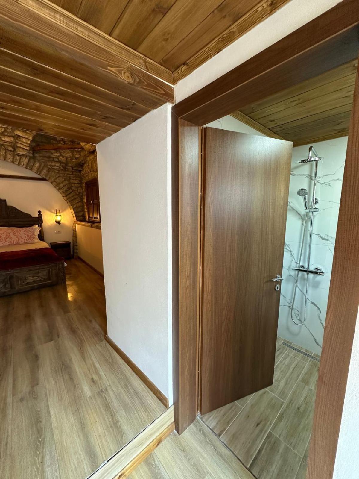 Doda Guest House Gjirokaster Exterior photo